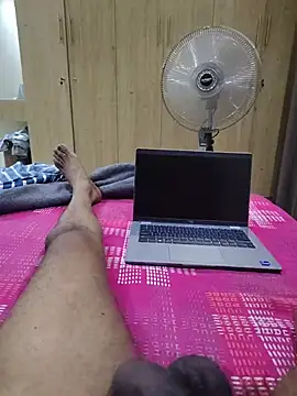 santhoshkannadaboy online show from May 2026 11:56:01 PM