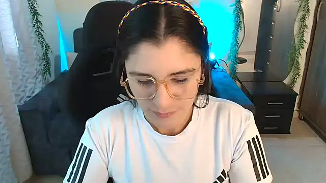 LUCYMILF SEXY online show from June 2026 02:44:02 PM