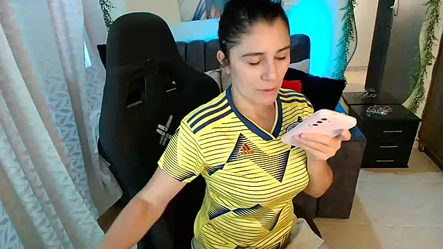 LUCYMILF SEXY online show from August 2026 03:54:01 PM