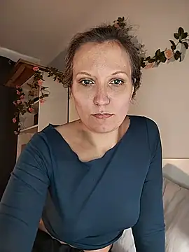 Candy Cougar online show from June 2026 06:49:02 AM