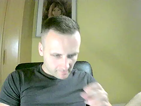 MacMillan69 online show from May 2026 10:54:02 AM