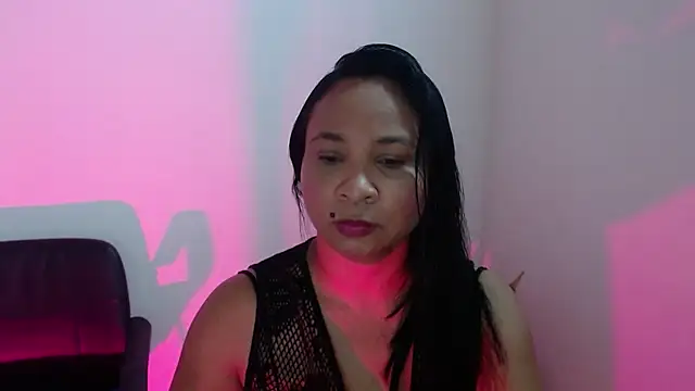 Scarlett Adams  online show from June 2026 12:29:01 PM