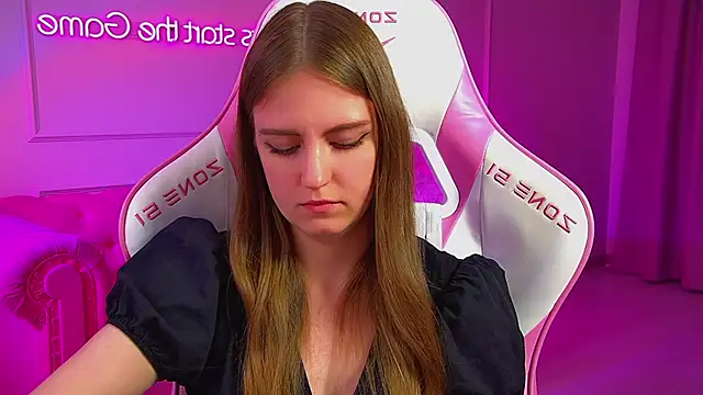 SofiaSarvains online show from June 2026 12:32:02 AM