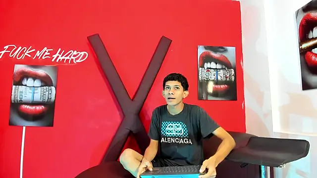 TWINKS BOYSX online show from May 2026 01:28:01 PM