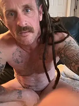 Snapshot of DreadlockDerek chatting on May 2026 10:51:01 PM DreadlockDerek online show from May 2026 10:51:01 PM