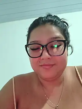 Snapshot of Im_DianaNoir chatting on June 2026 01:04:01 AM Im DianaNoir online show from June 2026 01:04:01 AM