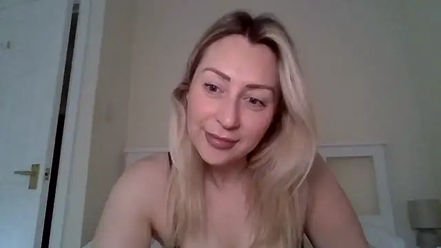 Babe blond online show from July 2026 09:17:01 AM