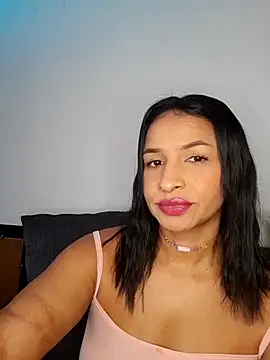 Snapshot of mell0102 chatting on June 2026 02:00:02 PM mell0102 online show from June 2026 02:00:02 PM