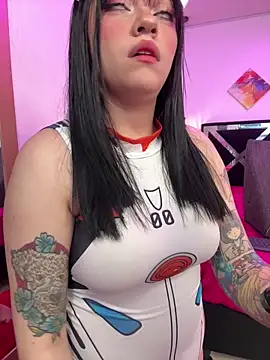 KIMI AMANE online show from May 2026 01:18:02 PM