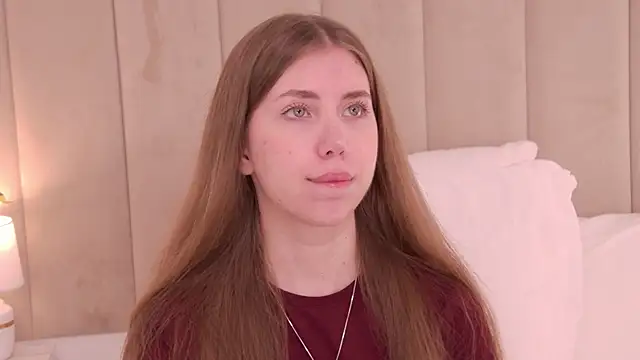 EvaAkiins online show from May 2026 05:10:02 PM