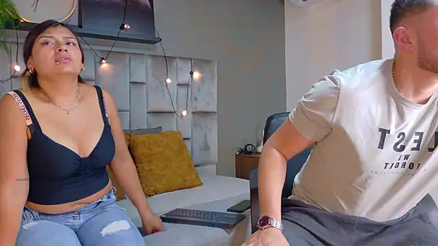 Snapshot of Luna_and_Jacksonn chatting on July 2026 03:23:01 AM Luna and Jacksonn online show from July 2026 03:23:01 AM