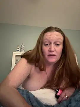 Kellilyn10 online show from May 2026 04:54:01 AM