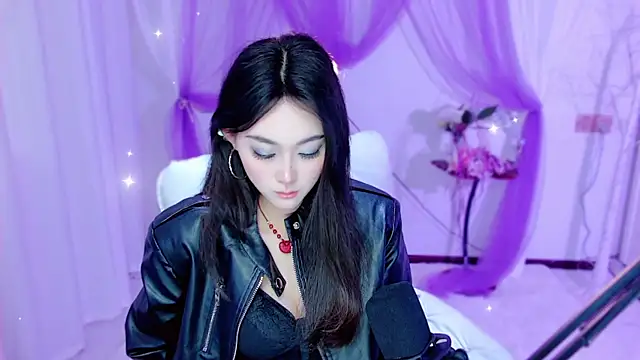 Tili Lucky online show from May 2026 10:50:03 PM
