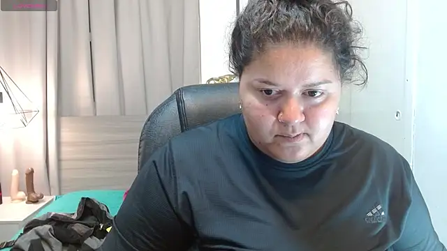 Snapshot of Princess_Xoxo chatting on July 2026 07:52:02 PM Princess Xoxo online show from July 2026 07:52:02 PM