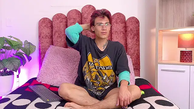 Andy Dluxe online show from May 2026 12:11:02 PM