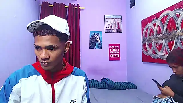 Snapshot of black_twinks chatting on July 2026 02:50:01 AM black twinks online show from July 2026 02:50:01 AM