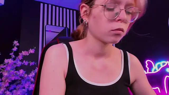 FoxxyyPolly online show from July 2026 05:22:01 AM