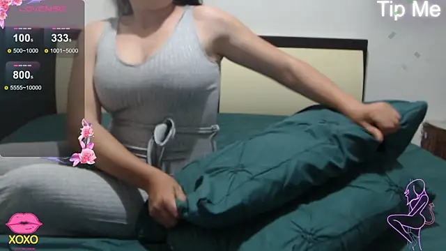 Brun3tt3n online show from April 2026 07:59:02 PM