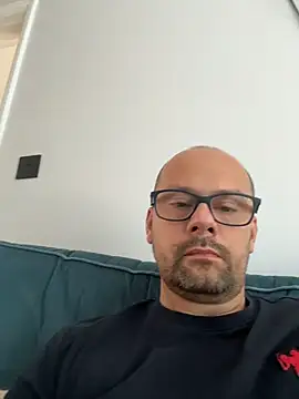 Snapshot of NakedAndrewHot chatting on June 2026 03:47:01 PM NakedAndrewHot online show from June 2026 03:47:01 PM