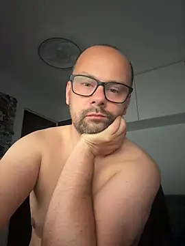 Snapshot of NakedAndrewHot chatting on June 2026 12:04:02 AM NakedAndrewHot online show from June 2026 12:04:02 AM