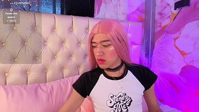 Luna Sissy  online show from June 2026 07:15:01 PM