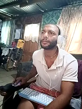 Snapshot of Camodick chatting on January 2025 04:29:01 AM Camodick online show from January 2025 04:29:01 AM