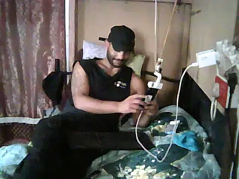 Snapshot of Camodick chatting on November 2025 11:45:01 AM Camodick online show from November 2025 11:45:01 AM