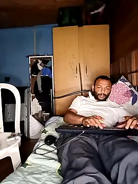 Snapshot of Camodick chatting on November 2025 06:30:01 AM Camodick online show from November 2025 06:30:01 AM