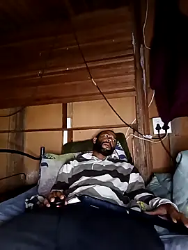 Snapshot of Camodick chatting on November 2025 06:29:01 PM Camodick online show from November 2025 06:29:01 PM