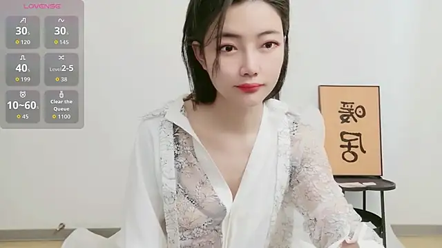 woxiangjinjin030 online show from May 2026 06:43:02 AM