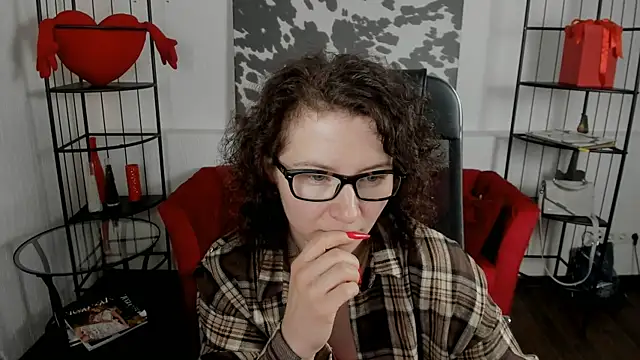 AureliaGleam online show from June 2026 01:23:01 AM