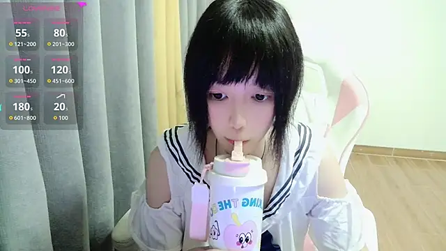 Ooo-Lola online show from May 2026 03:18:01 PM