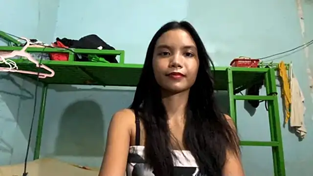 ValeryCatledge online show from May 2026 02:03:01 PM