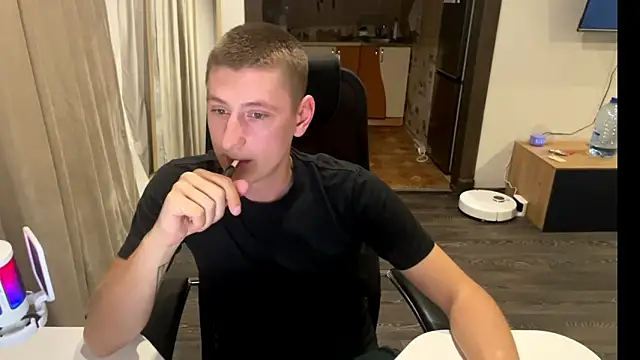 Keksik  online show from July 2026 04:33:01 PM