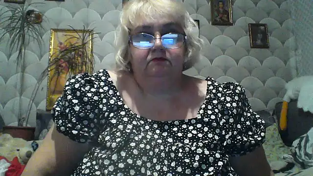 MarinaFarina53 online show from May 2026 06:58:01 PM