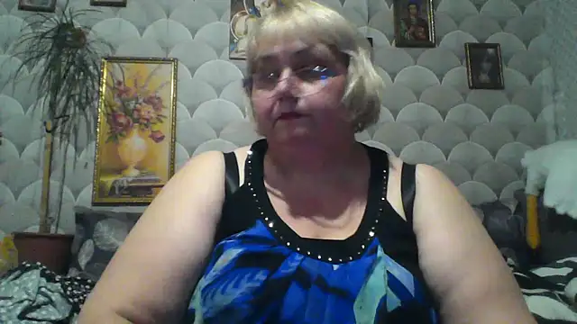 MarinaFarina53 online show from May 2026 06:16:02 PM