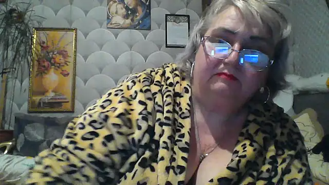 MarinaFarina53 online show from July 2026 05:59:02 PM