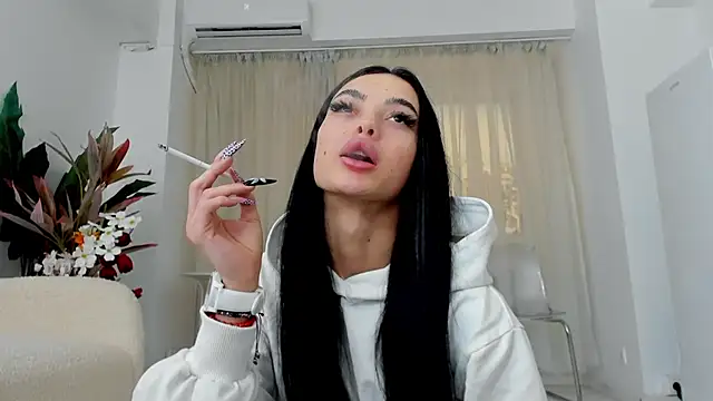 RachellRavee online show from May 2026 05:45:02 AM