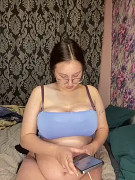 viksiss online show from May 2026 04:47:01 PM