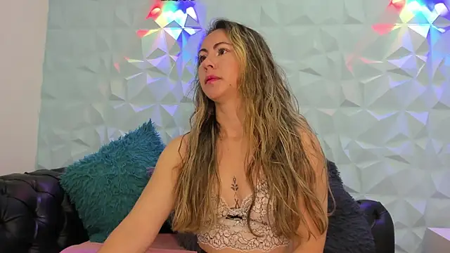 lindsay cg online show from May 2026 12:55:02 PM