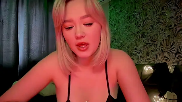 AvroraSolace online show from May 2026 10:23:01 AM