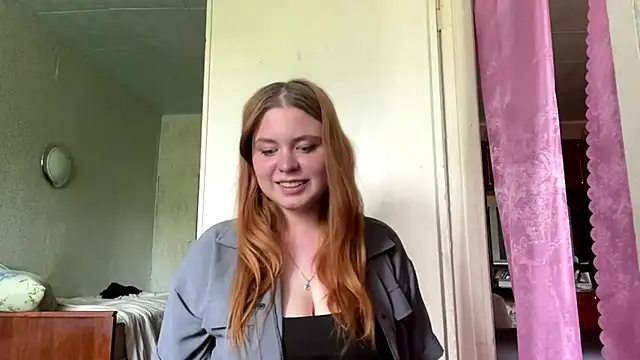 Violette Iguina online show from May 2026 08:42:02 AM