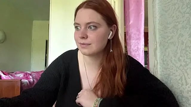 Violette Iguina online show from May 2026 11:29:02 AM