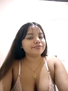 Daniela-Peruana online show from May 2026 05:13:01 AM