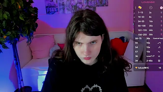Gigi myav online show from May 2026 03:28:01 PM