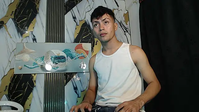 Snapshot of CAT_LOVE1 chatting on July 2026 01:18:02 AM CAT LOVE1 online show from July 2026 01:18:02 AM