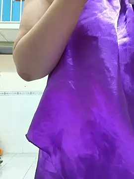 Forever model online show from May 2026 11:01:02 PM