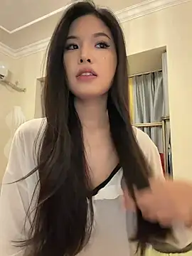 yy22111 online show from May 2026 12:12:02 PM