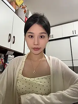 cuteluky18 online show from June 2026 01:57:02 PM