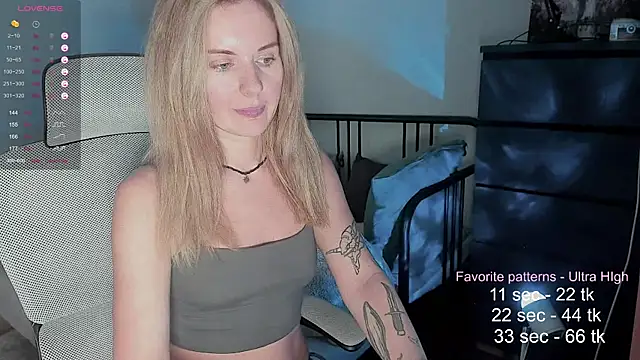 KiraSigmaMeow online show from May 2026 03:08:01 PM